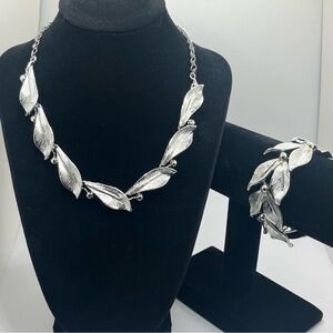 Vintage BSK Silver Tone Leaf Necklace & Bracelet Set Mid Century